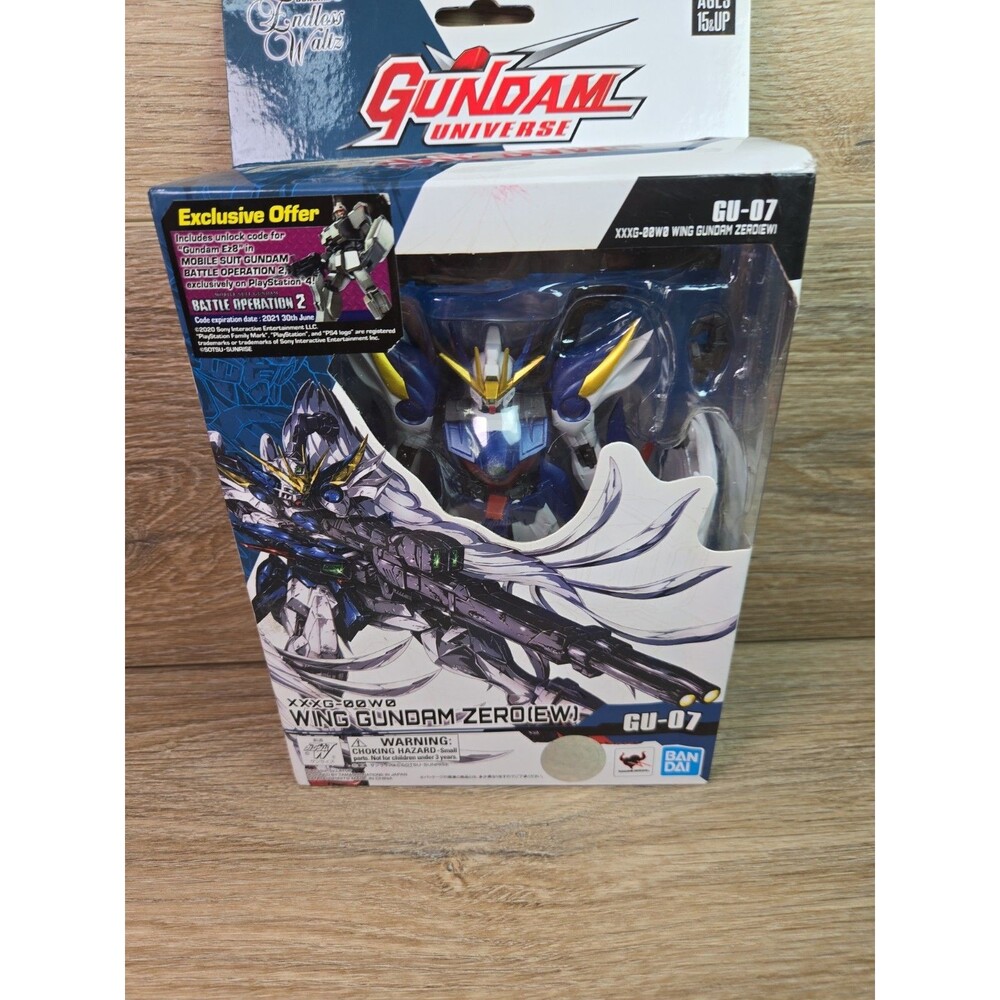 Gundam Universe xxxG-00W0 Wing Gundam Zero (EW) GU-07 Figure Bandai ~NEW IN BOX